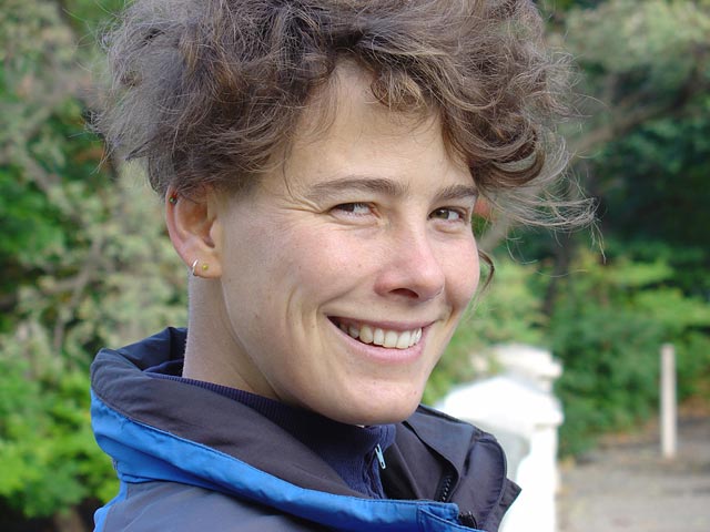 Hanna Smitmans (NL/D) 4vrouwen. 4Frauen 4women. Video, 2001, 23 min.